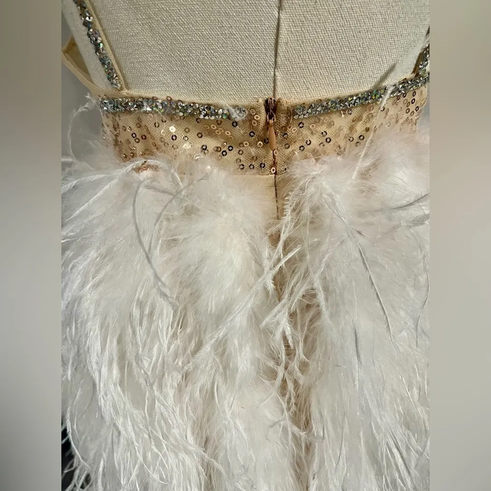 NWOT Galia Lahav– Feather & Sequin Detail Customade White Size undefined - Image 9