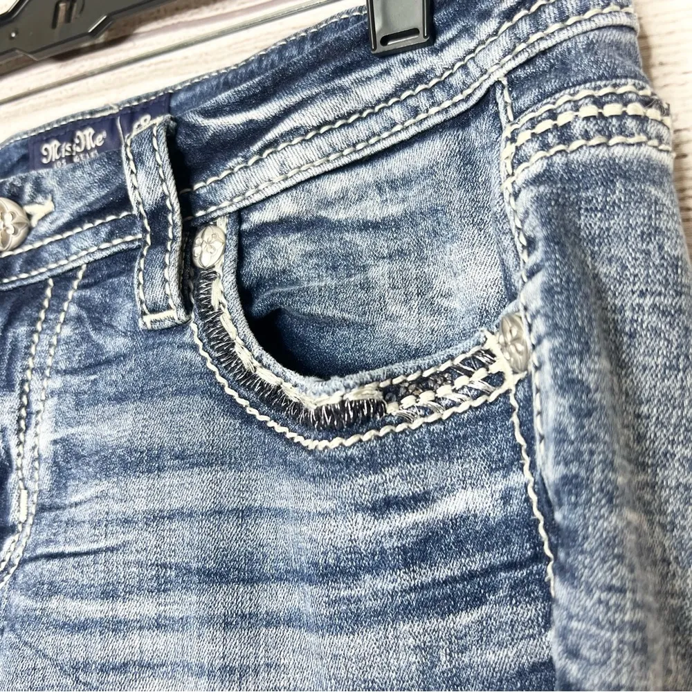 Miss Me Embellished Embroidered Low Rise Bootcut Jeans Size 28 - Image 6