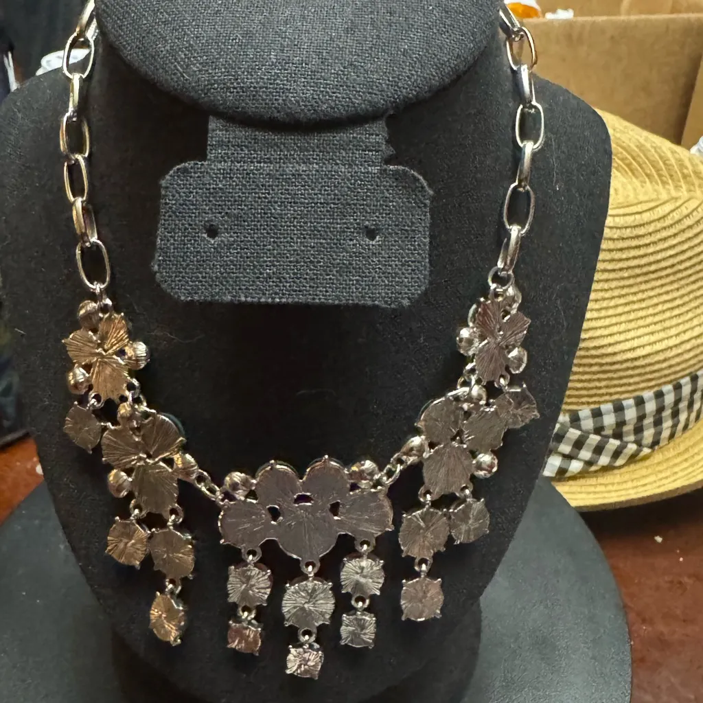 Stella & Dot floral bib Elodie necklace orange green Brown Clear Stones - Image 3