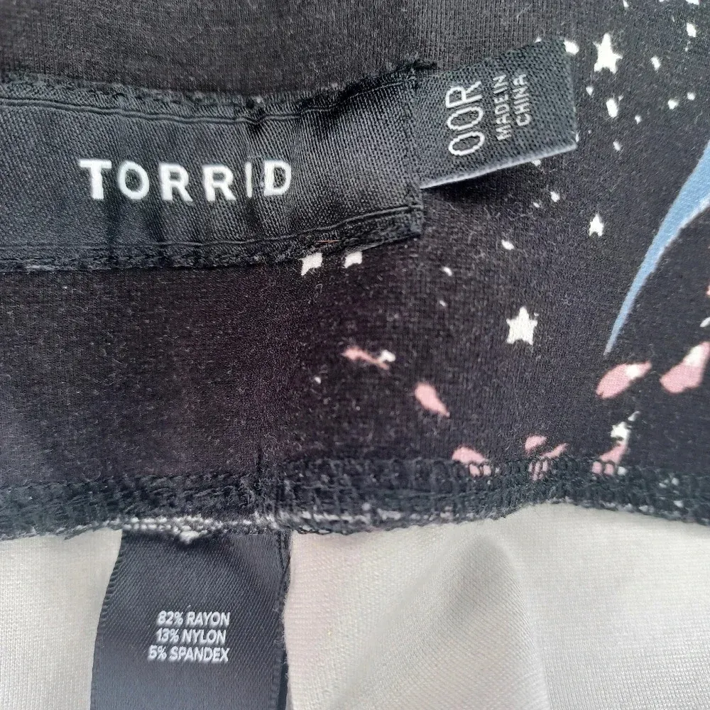 Torrid cropped floral Pull On Pants - Image 10