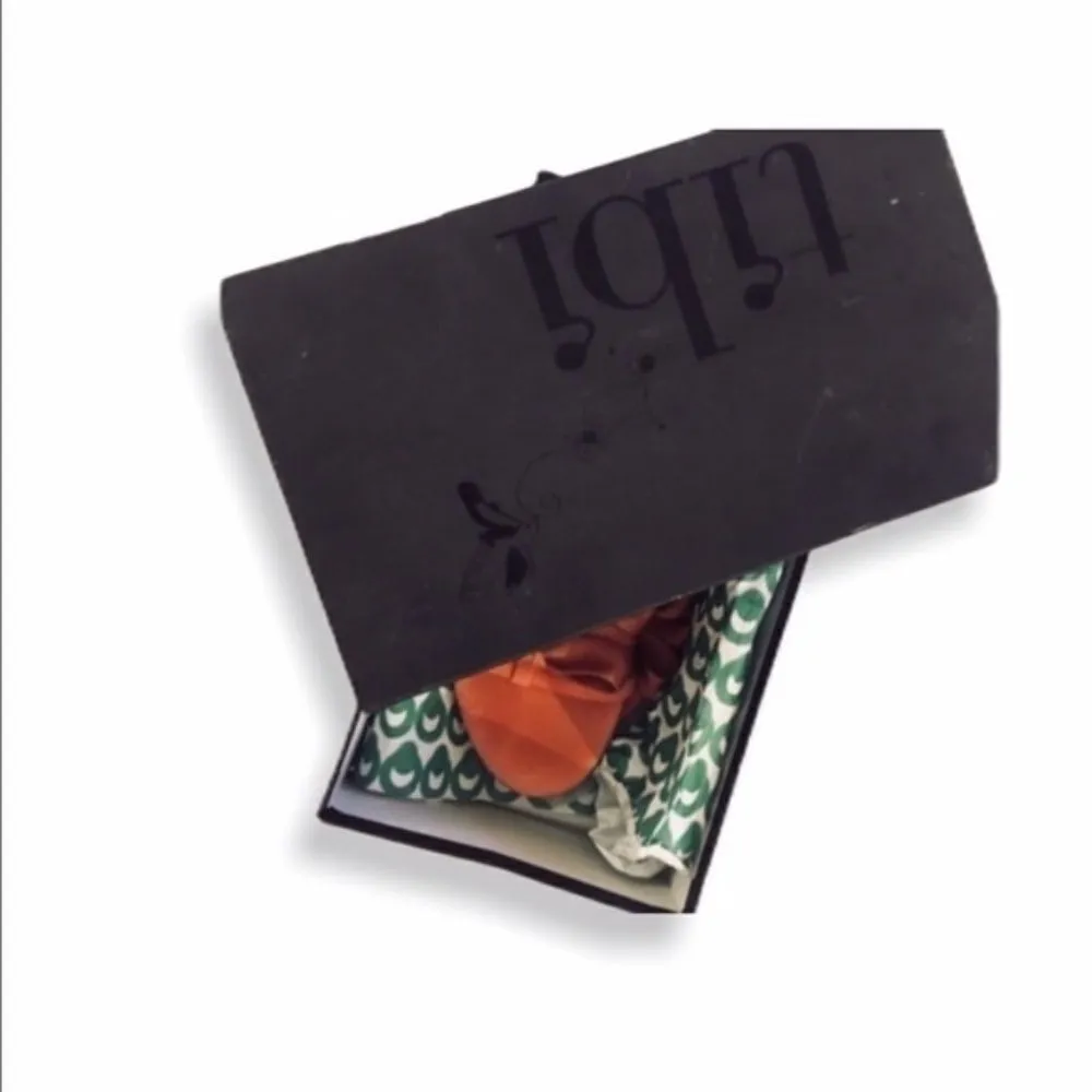 Tibi Pink Suede Bow Sandals Size 6.5 With Original Box - Image 4