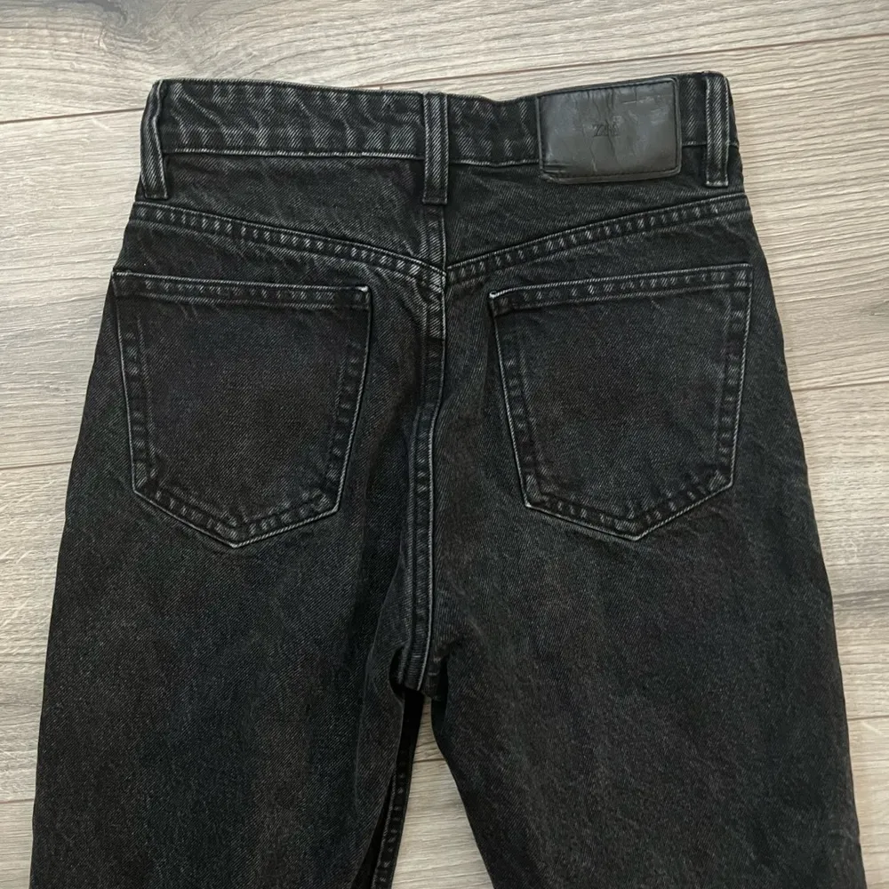 Zara Button Fly High Rise Straight Leg Raw Hem Jeans | Mineral Faded Black | 2 - Image 4