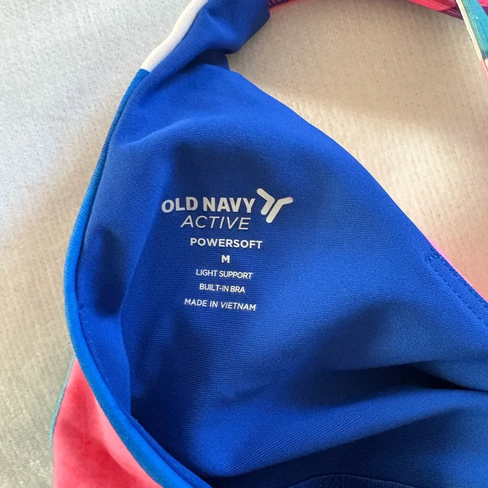 Old Navy  Active Light Support PowerSoft Longline Sports Bra Size Medium - Image 3