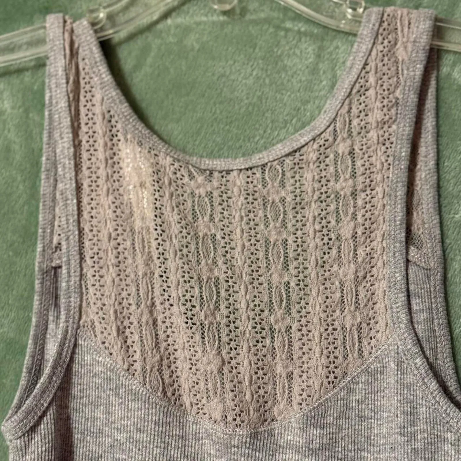 NWT Arizona Jean Co. Gray Lace Ribbed Tank Top XS - Image 4