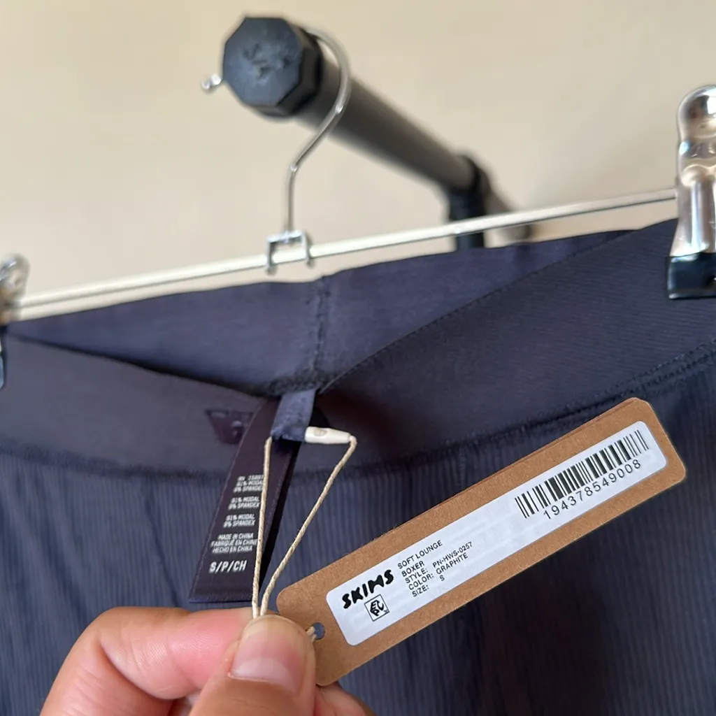 SKIMS‎ Soft Lounge Boxer in Graphite NWT size S - Image 6