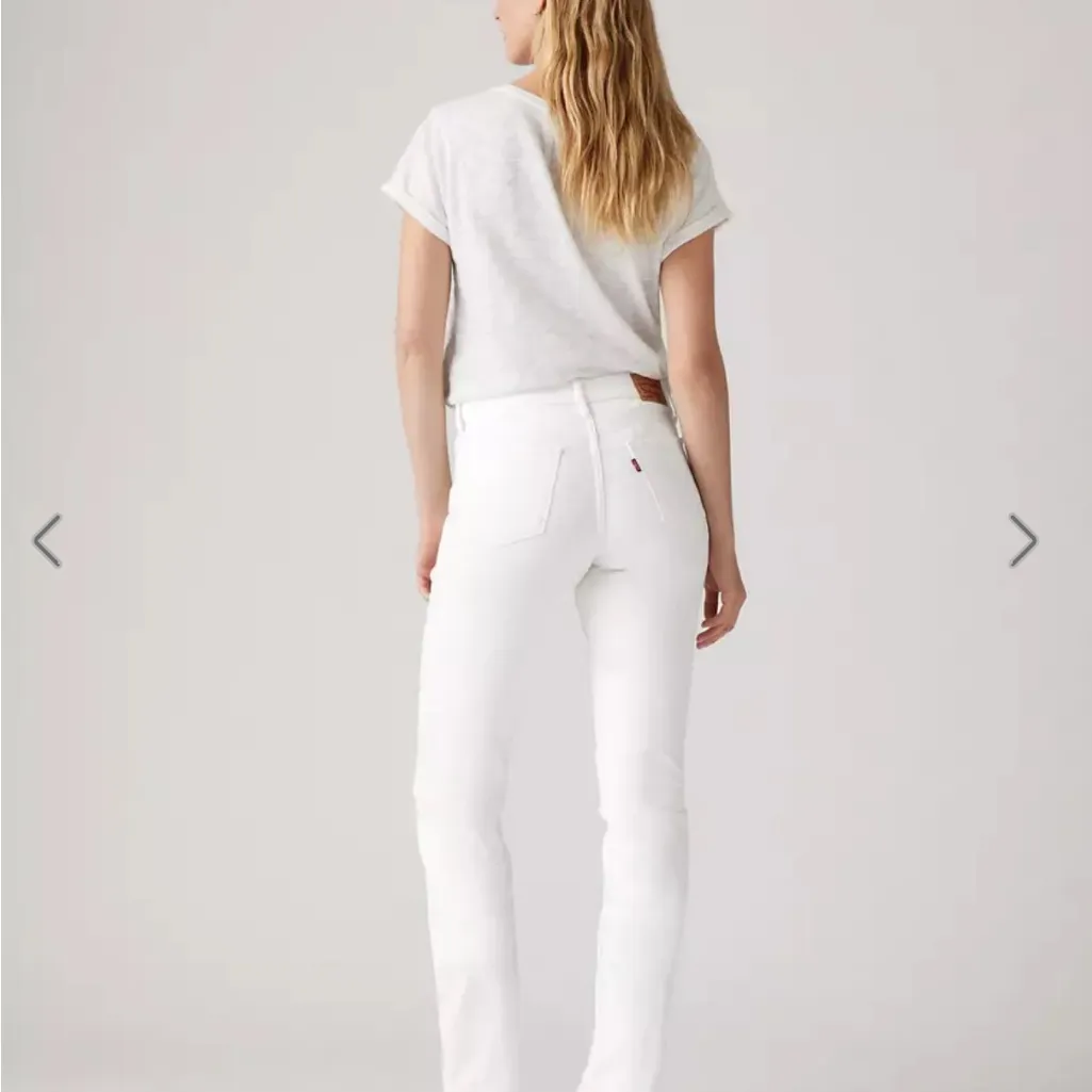 Women’s White Levi Denim Jeans - Image 9