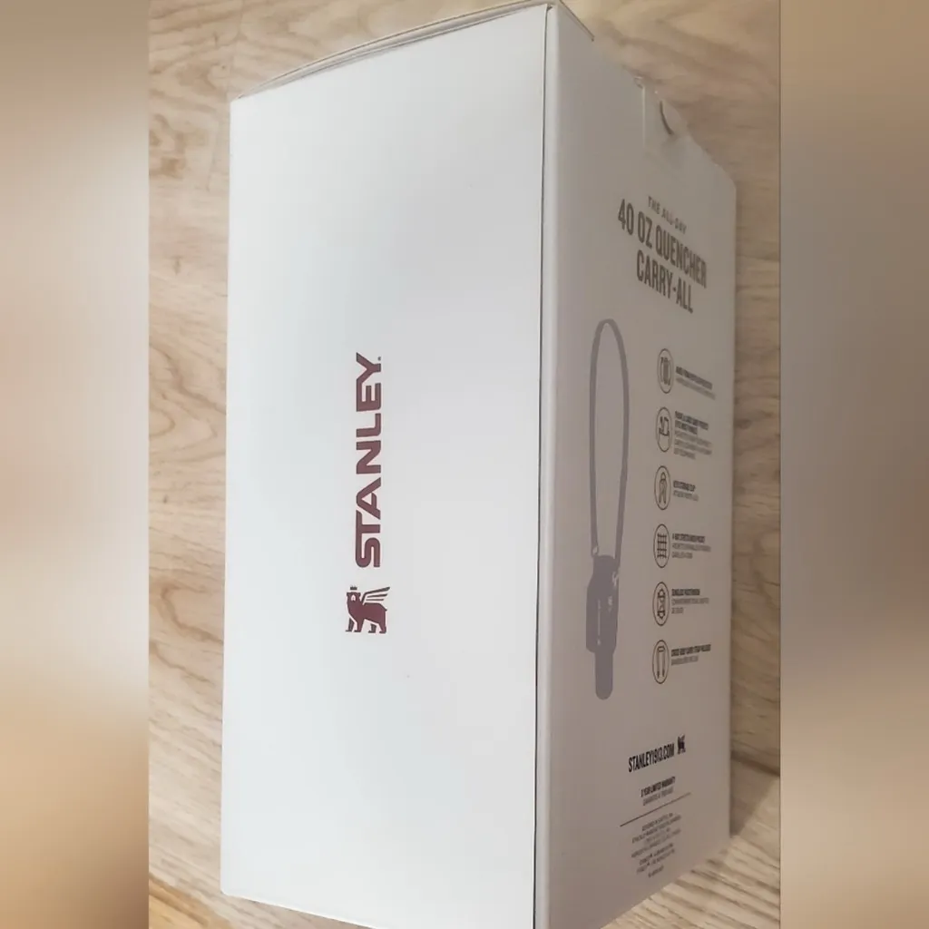 Stanley 40 oz Quencher Carry - Image 6