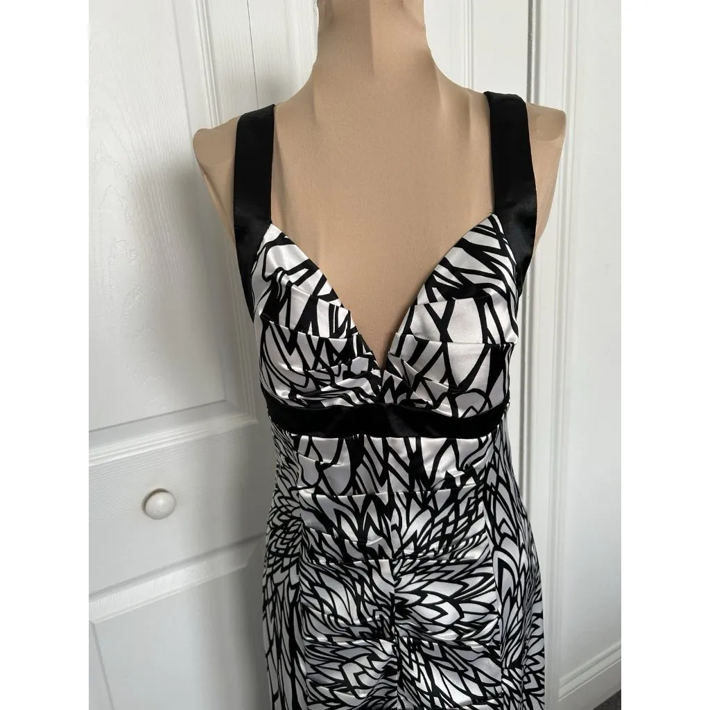 Morgan & Co Black White Halter Mermaid Gown Criss Cross Back Special Occassion S - Image 4