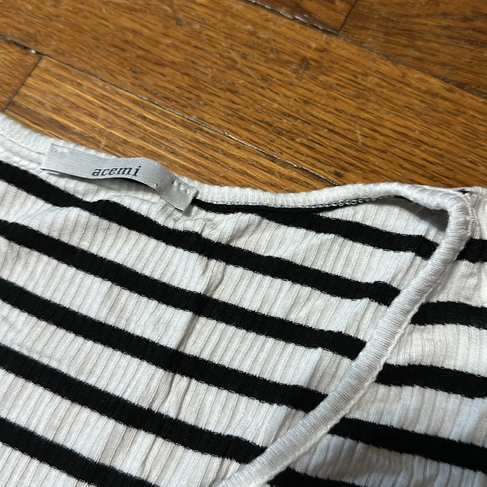 Acemi Women’s Faux Wrap Bodysuit, Ribbed Fabric, Sz Lg - Image 3