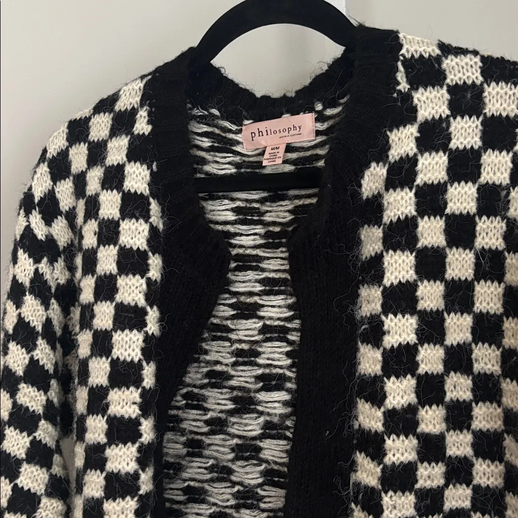 Philosophy Checkered Black White Open Front Fuzzy Knit Cardigan Women’s Size M - Image 4