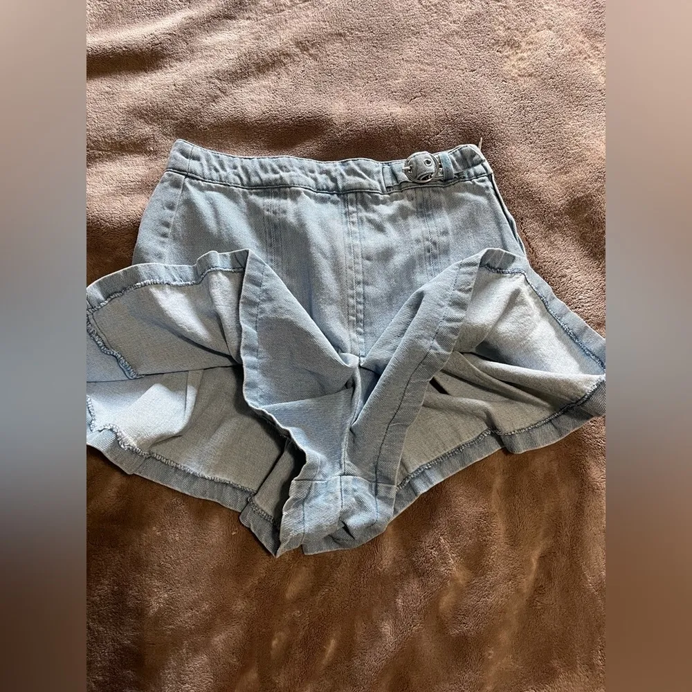 CALI 1850 Pleated Y2K High Rise Belted Denim Jean Skort Women’s Sz S EUC Blue - Image 3