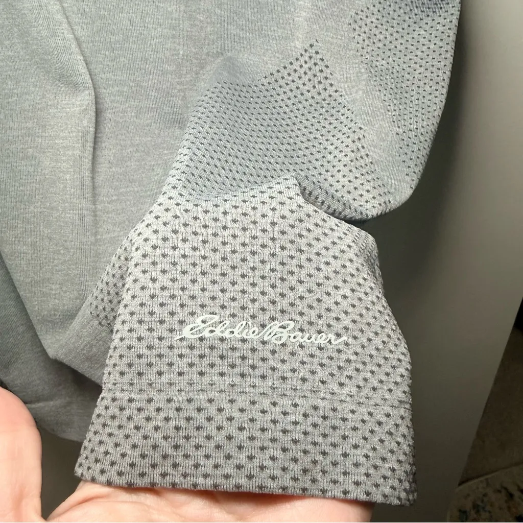 Eddie Bauer Gray Active Tee Size Large - Image 2