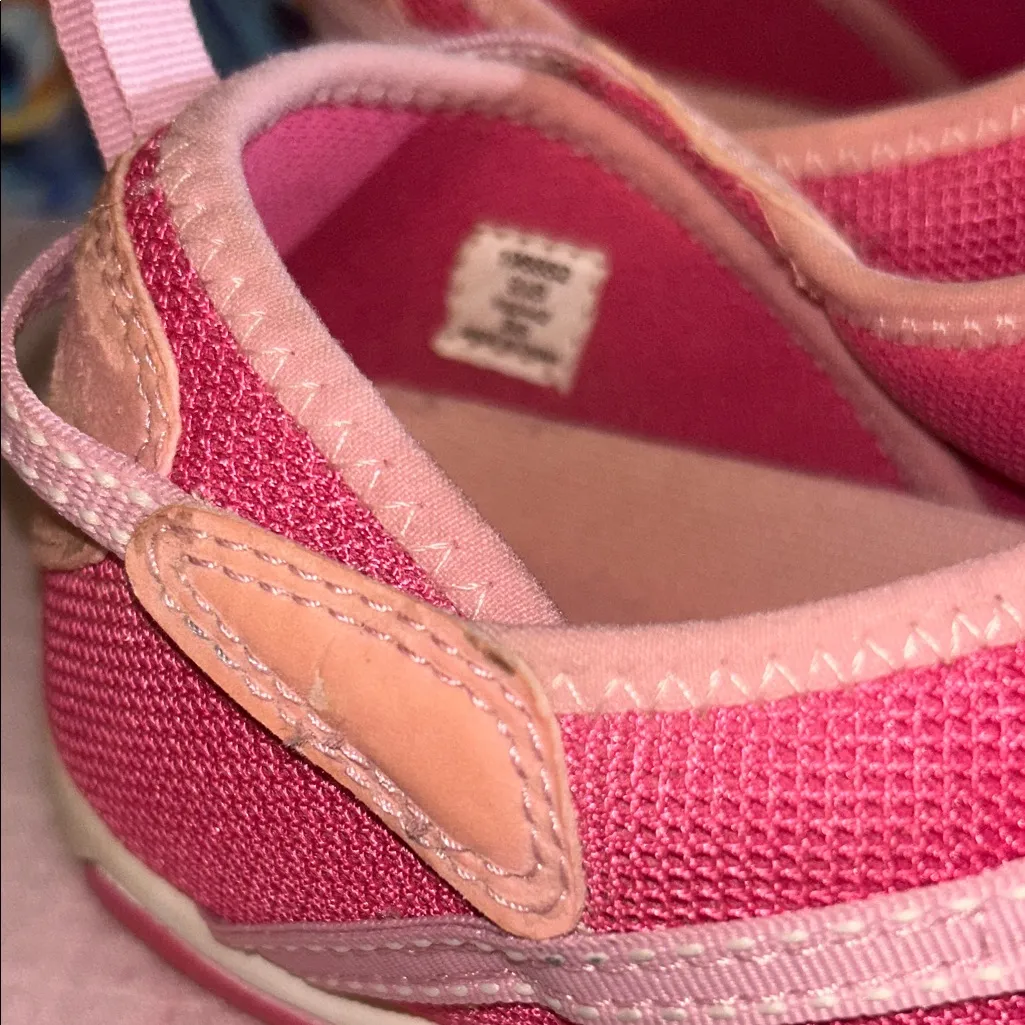 Lands End Size 9 Pink Athletic Water Shoes - Image 3