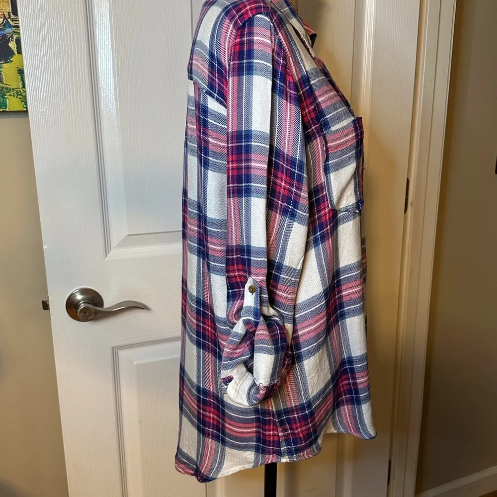 𝅺Women’s Long Sleeve Tinsel button up Flannel with pockets Size Large Blue - Image 3