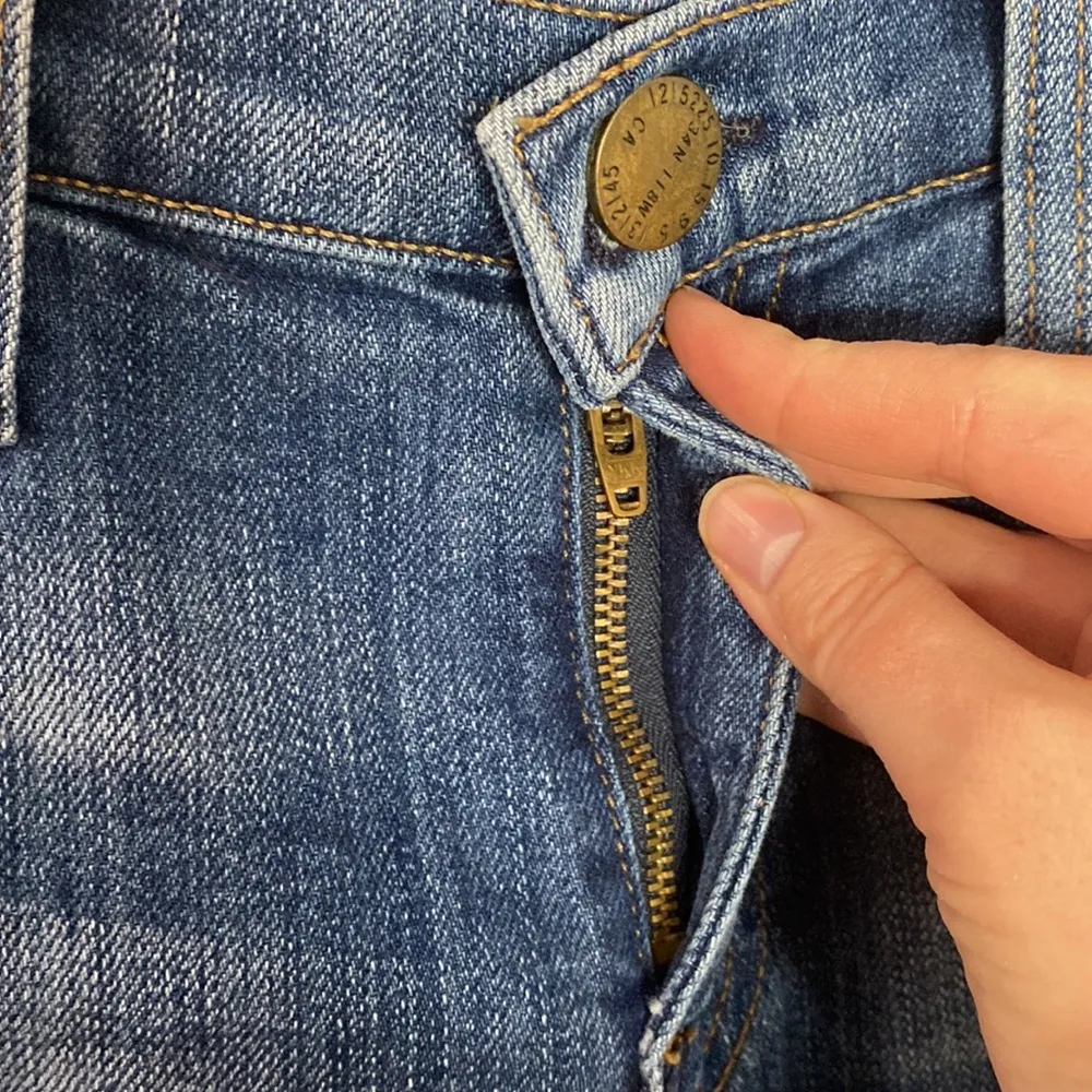 Current Elliott the stiletto windmill destroy slim jeans busted knee size 25 - Image 7