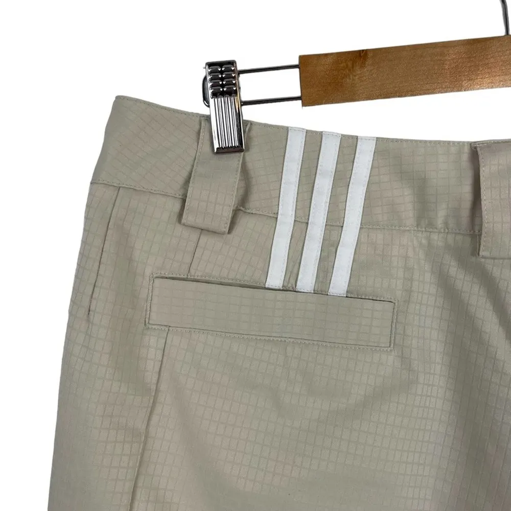 Adidas Women’s Beige Golf Shorts Mid-Rise Climalite Bermuda Three Stripe Size 10 - Image 9