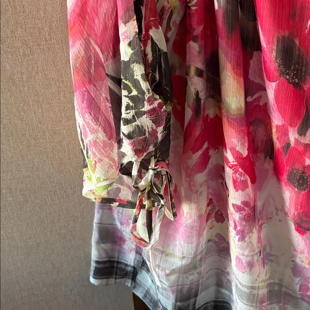 Style and company Pink Floral peasant style top 1x - Image 2