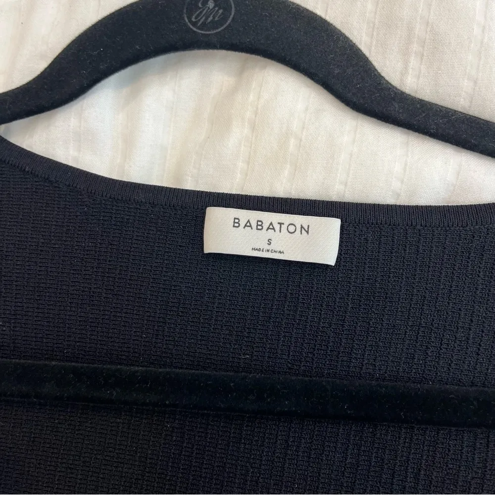 Aritzia Sculpt Knit Sweetheart Longsleeve - Image 9