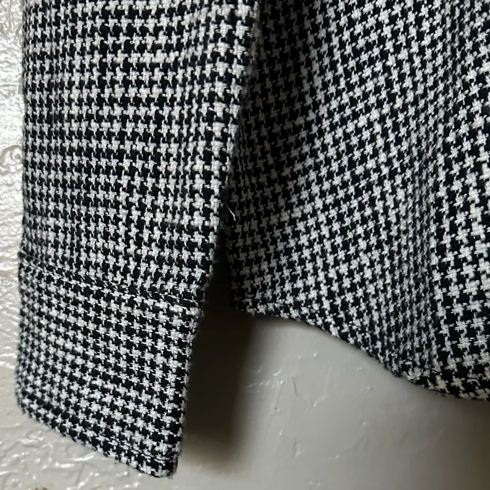 Abercrombie & Fitch Oversized Houndstooth Button-Down - Image 2