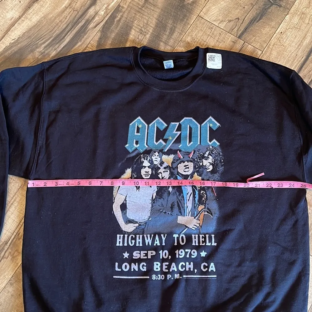 Urban Outfitter's Women’s XL ACDC AC/DC Highway to Hell Crewneck Sweatshirt - Image 3