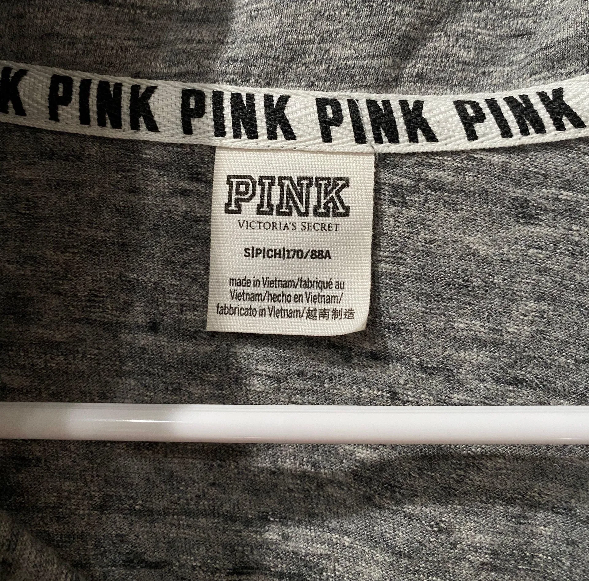 Grey Long Sleeve Cropped Sweater - Image 3