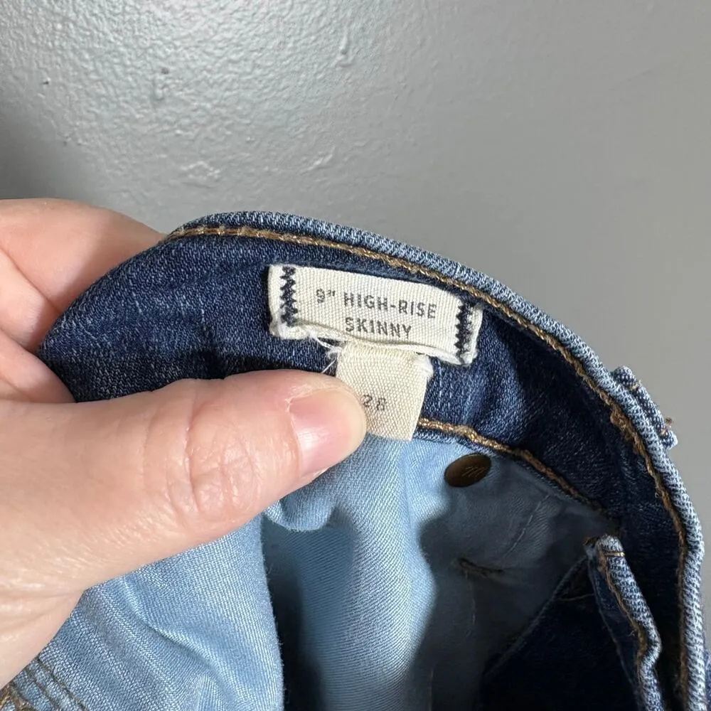 Madewell Women's Button Fly 9" High Rise Skinny Jeans - Size 28 - Distressed Hem - Image 5