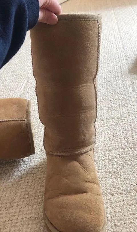 UGG boots - Image 2