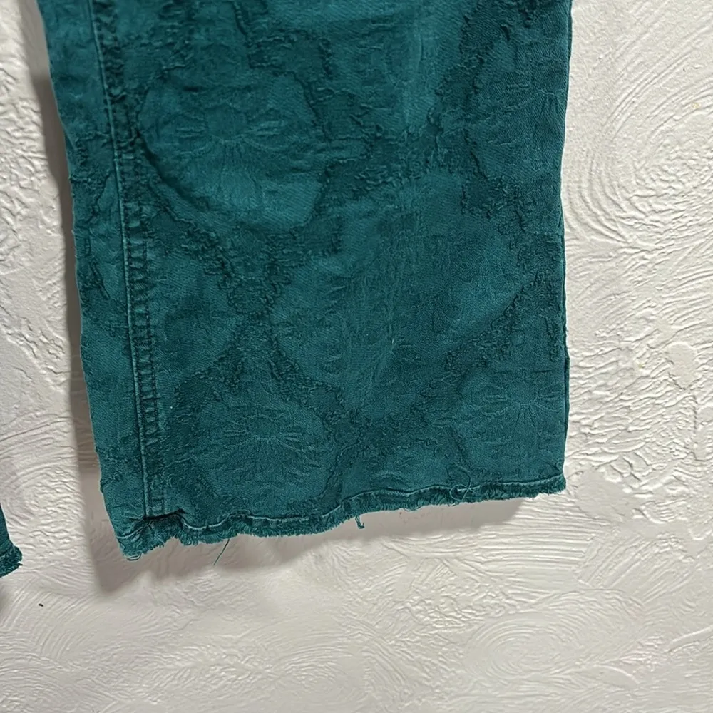 Free People Liv Flare Leg Cropped Jeans Size 31 - Image 4