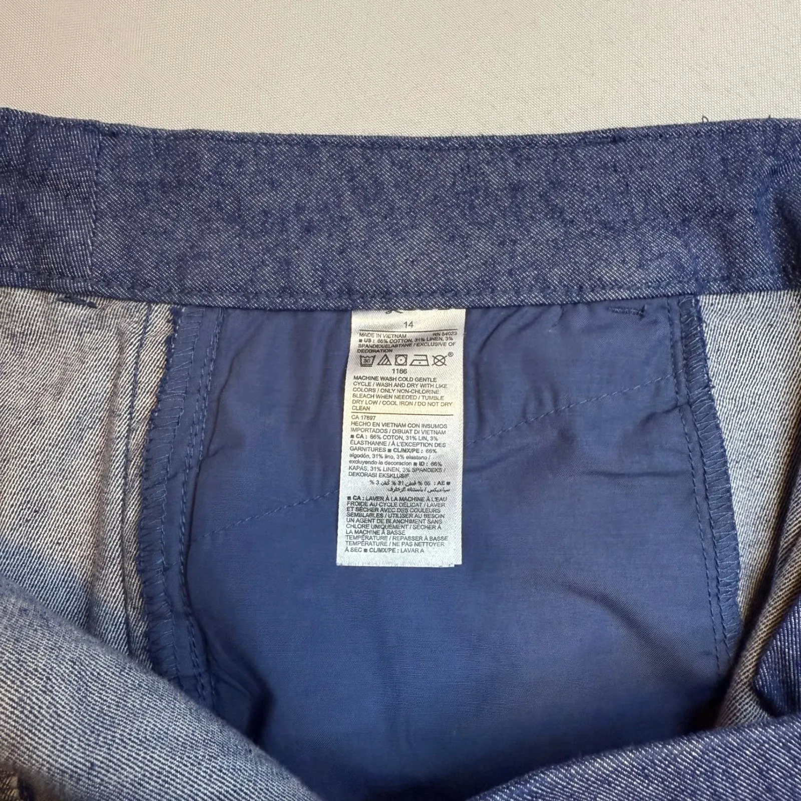 Old Navy  Pixie Ankle Pants Blue Red White Stripe Side Linen Blend Womens Size 14 - Image 8