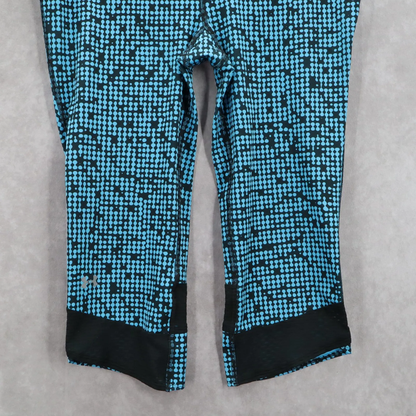 Under Armour Blue Black Dot Cropped Activewear Yoga Leggings Active Sports Large - Image 4