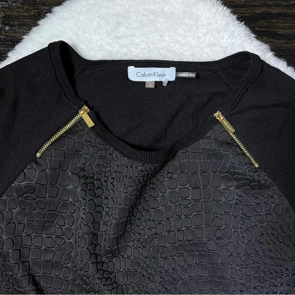 Black Embossed Reptile Texture Double Zipper Top - Image 4