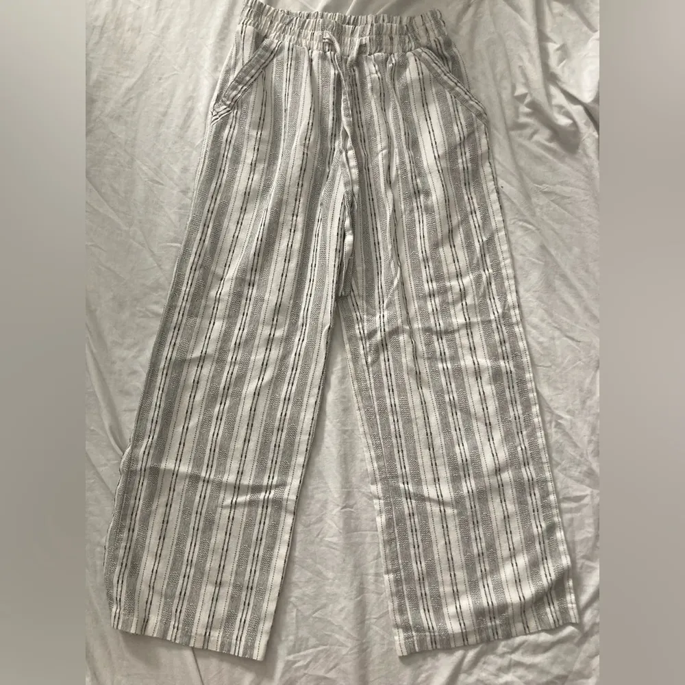 Sienna Sky Black and White Wide Leg Pants Size Large - Image 3