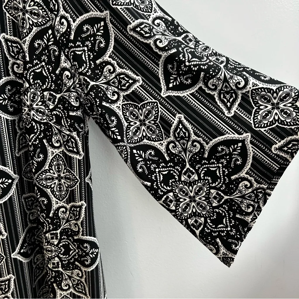 NWT Ny Collection Black/White Mixed Print Boho Bell Sleeve Shift Dress Size 2XP - Image 4