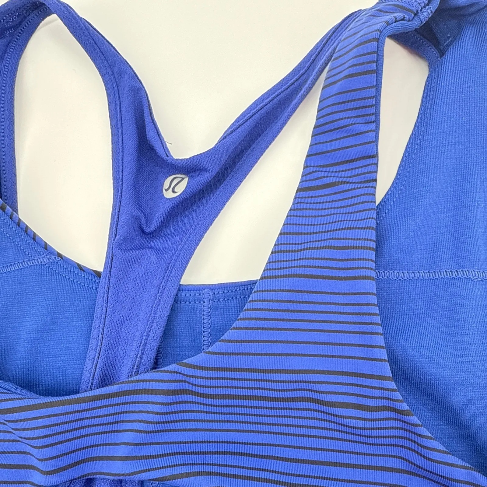 Lululemon All Sport Support Tank Sapphire Blue Tank Top Built In‎ Bra Size 4 - Image 4