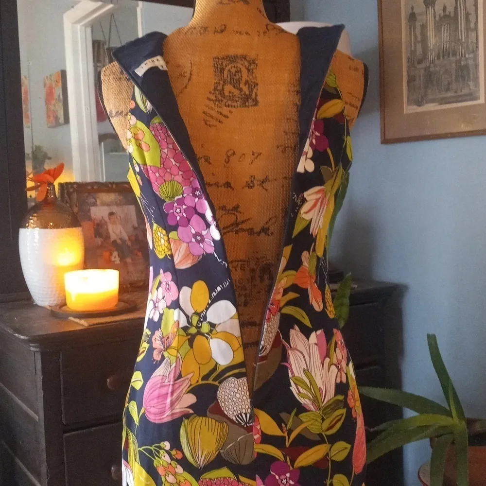 Trina Turk Navy Multicolored Floral Leaf Print Sleeveless Dress - Image 9