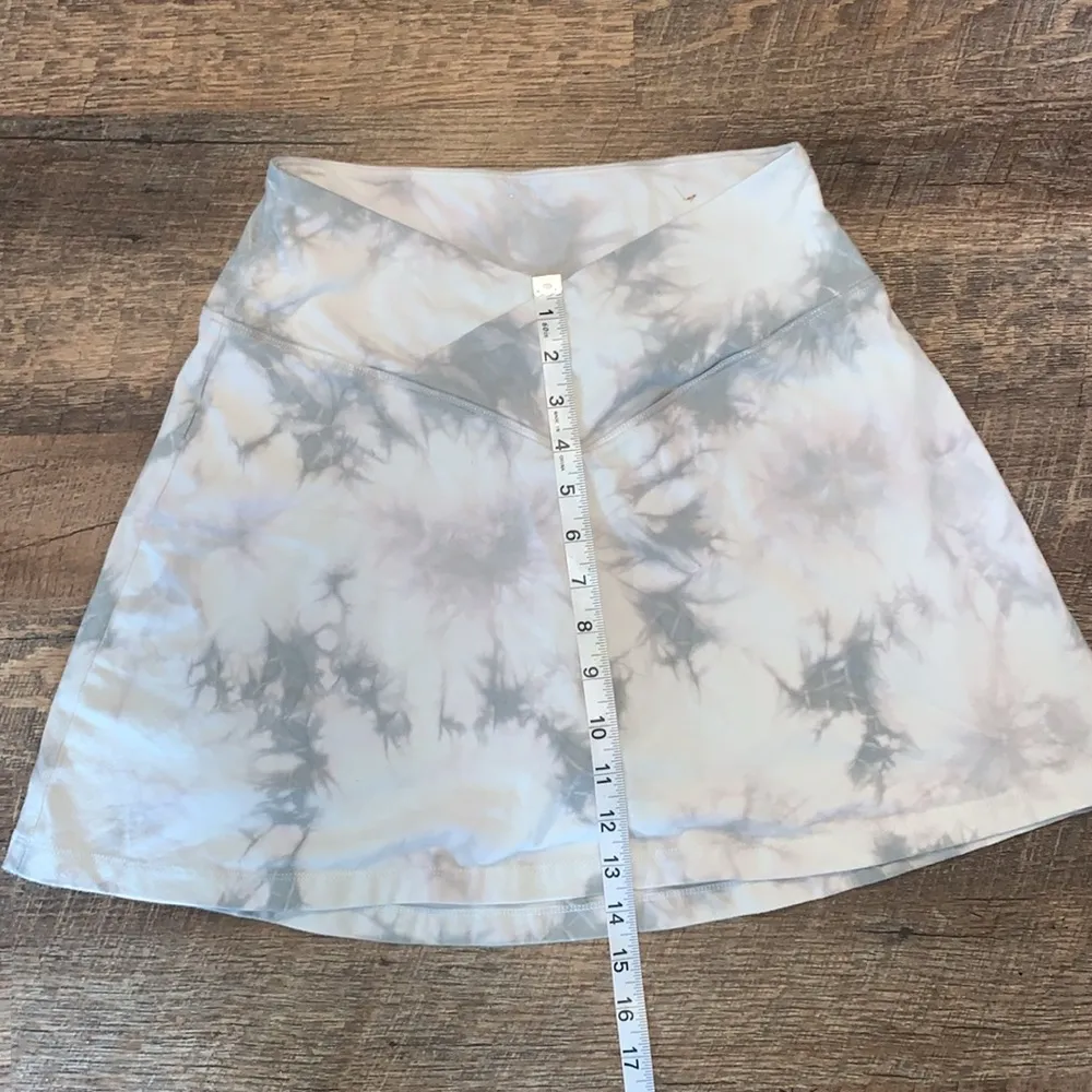 Victoria’s Secret PINK Athletic Skirt Skort Gray Tie Dye Size Medium - Image 3