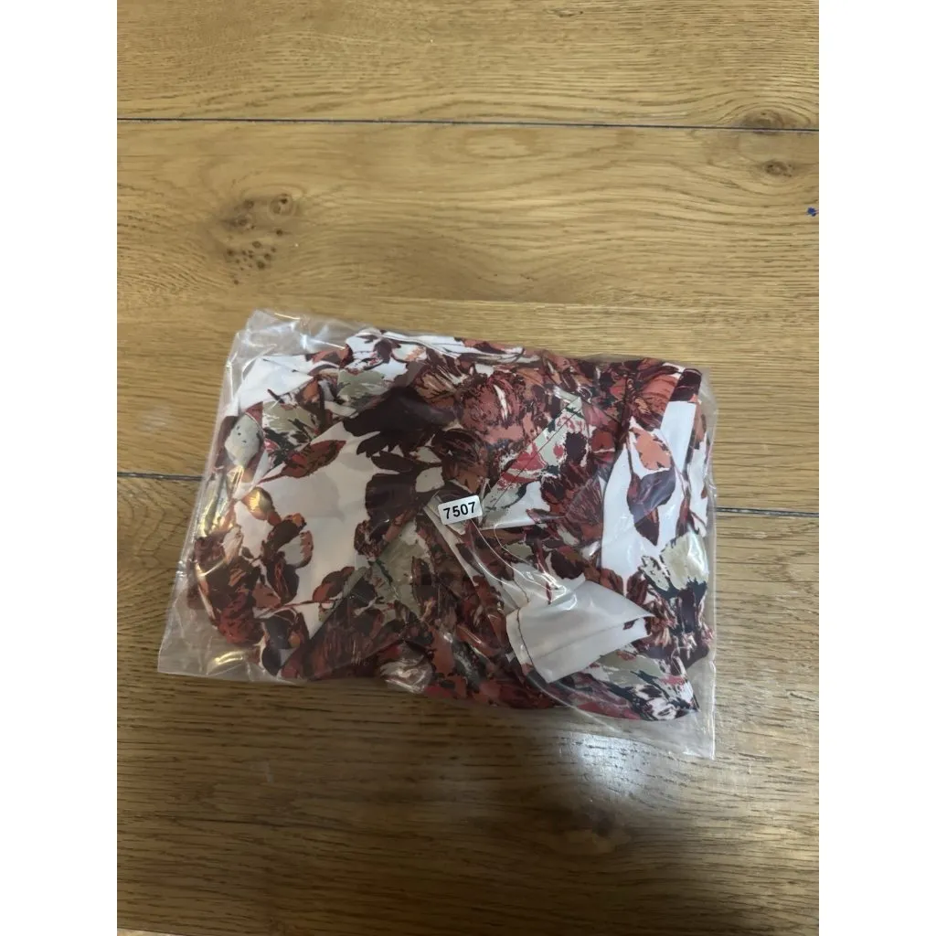 Van Heusen Blouse Women Size Large V Neck Long Sleeve Floral Polyester Tunic‎ - Image 11