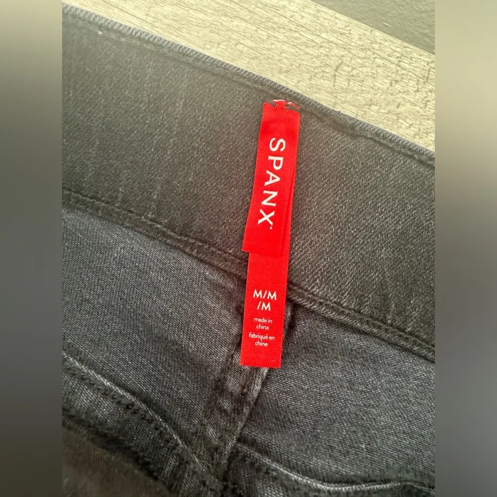 Spanx Vintage Wash Black Denim Jean Legging Jegging Size Medium - Image 9