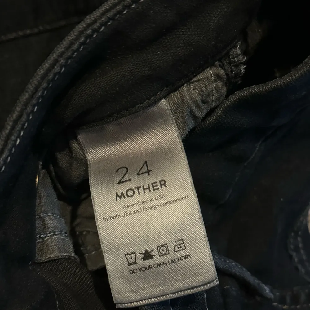 MOTHER Denim Mother dark wash jeans - Image 2