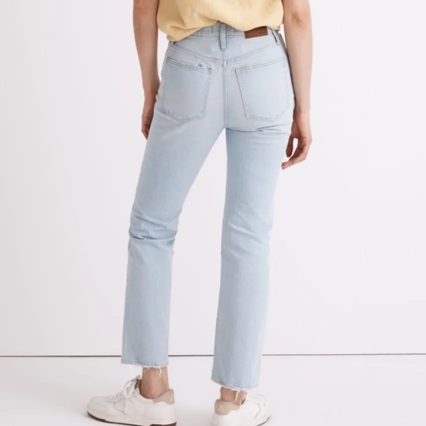Madewell Slim Demi Boot Jeans in Bellmeade Wash - Image 9