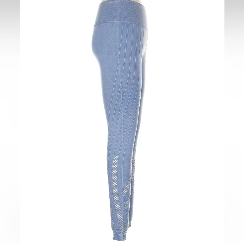 Betsey Johnson Performance Leggings Blue Grey Women’s Size Medium M Yoga Sporty - Image 3