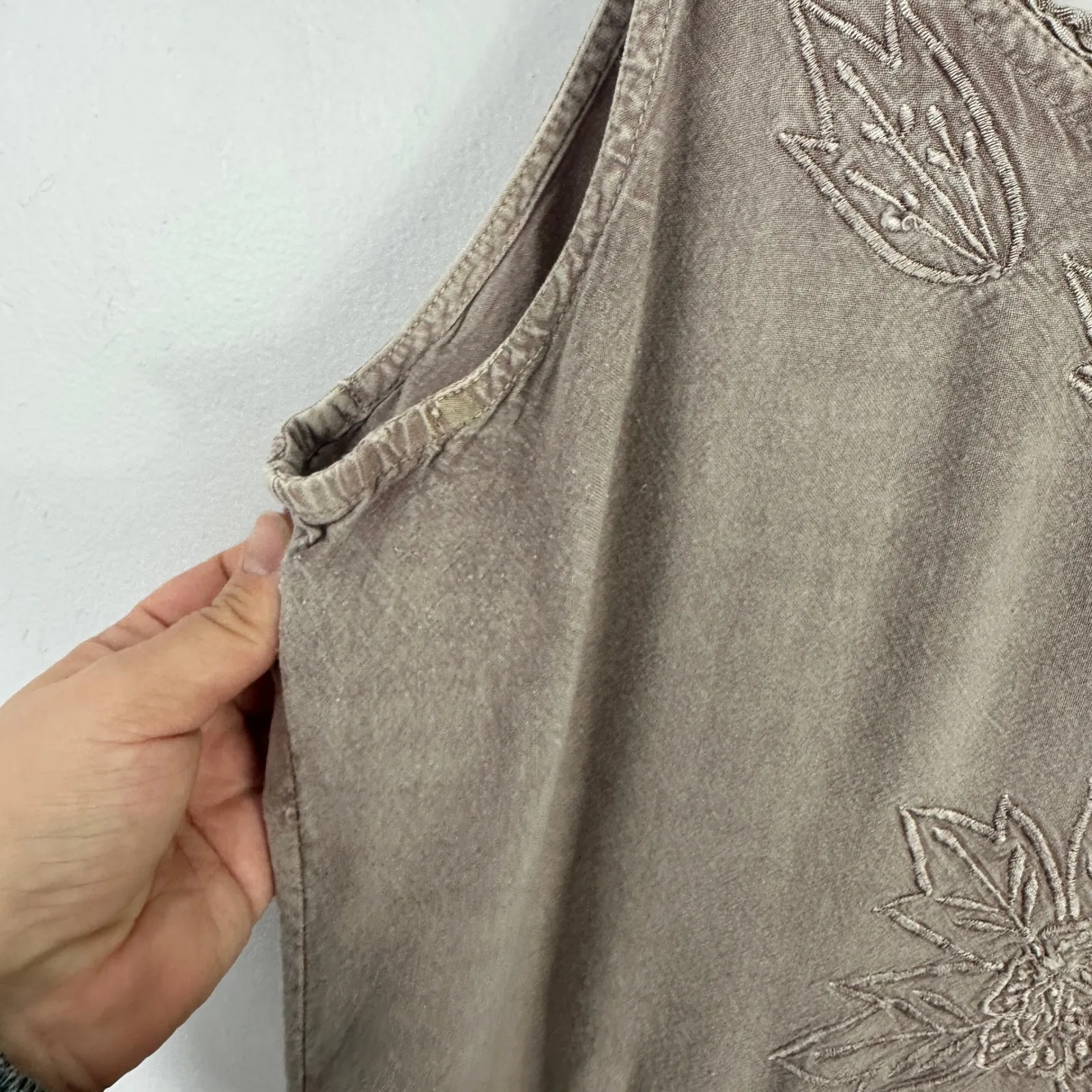 Sportique L Taupe Embroidered Boho Tank Handkerchief Hem Festival Hippie Fairy Size L - Image 9