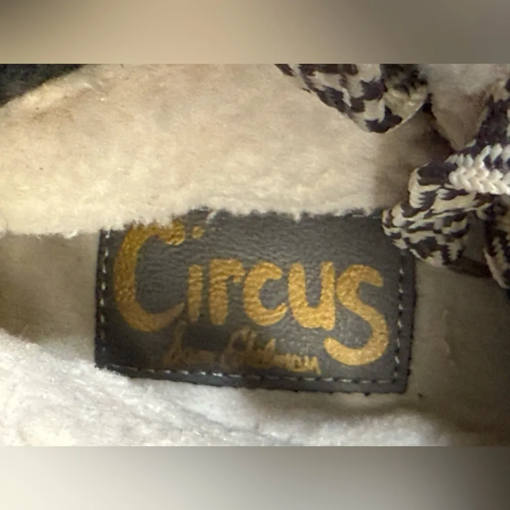 Circus by Sam Edelman Gray and Black Winter Boots - Image 9
