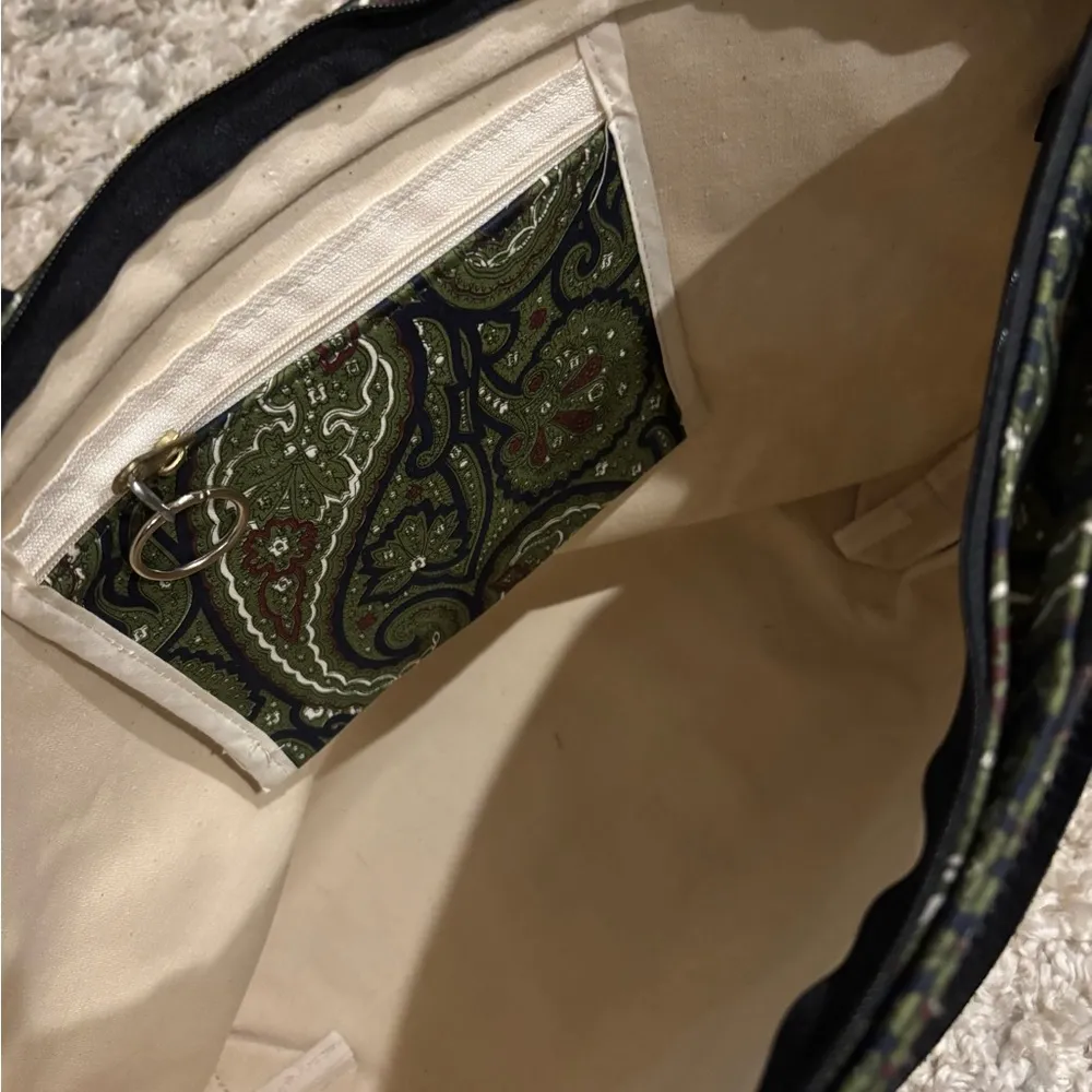 Green Tote Bag - Image 3