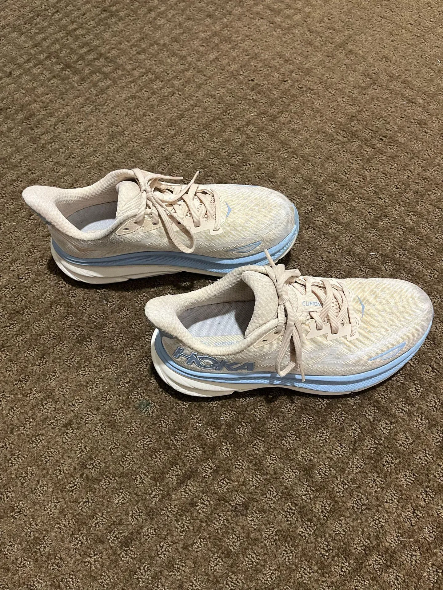 Hoka Clifton 9 (size 6.5) - Image 6