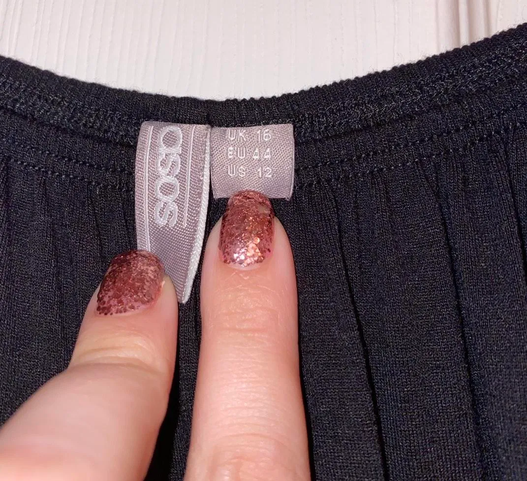 Black Off the Shoulder Frill Hem Romper - Image 8