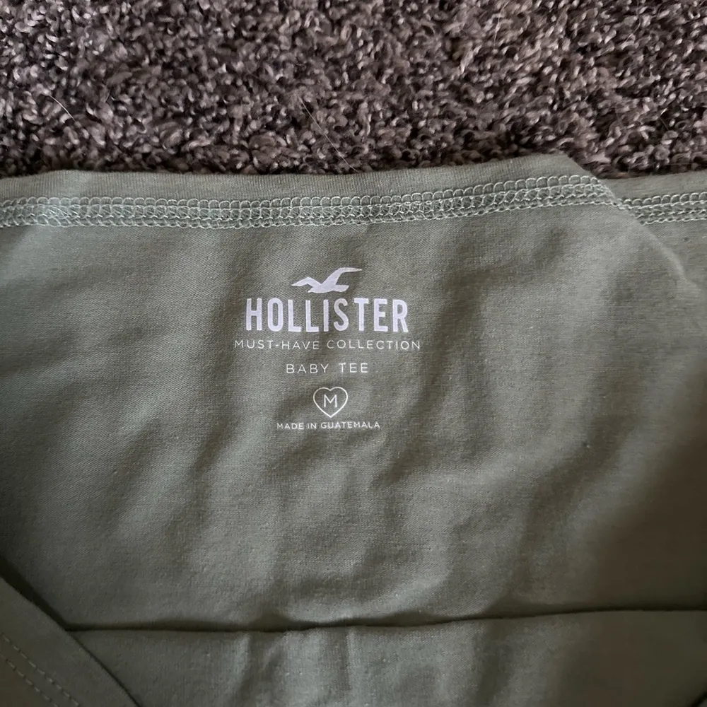 Hollister Green Off-Shoulder Long Sleeve Top - Image 2