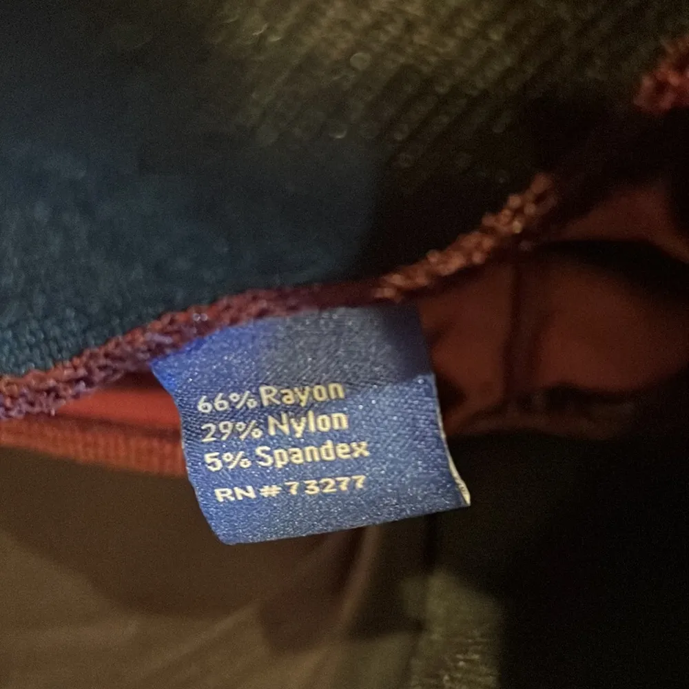 Apt 9 dress leggings burgundy color adult small excellent condition - Image 4