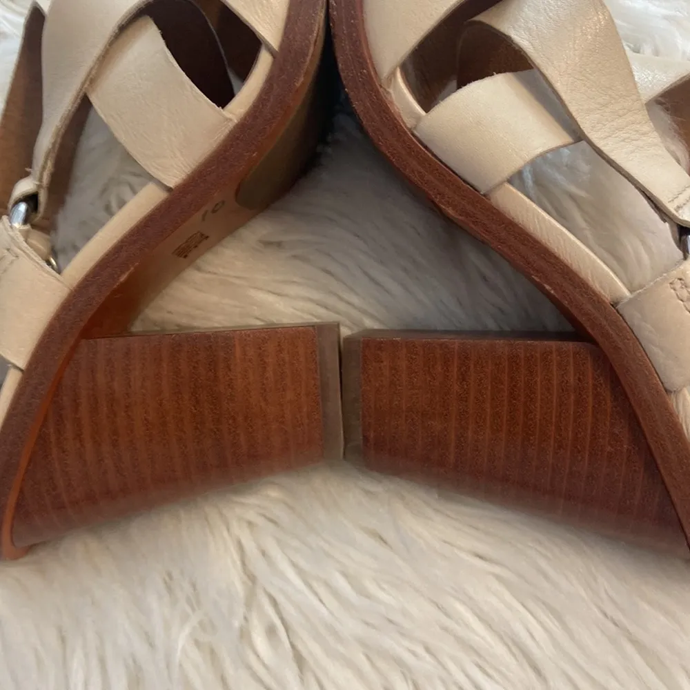 Frye Sandals Block Heel Ivory Leather  Strappy sandals size 8.5 M excellent - Image 6