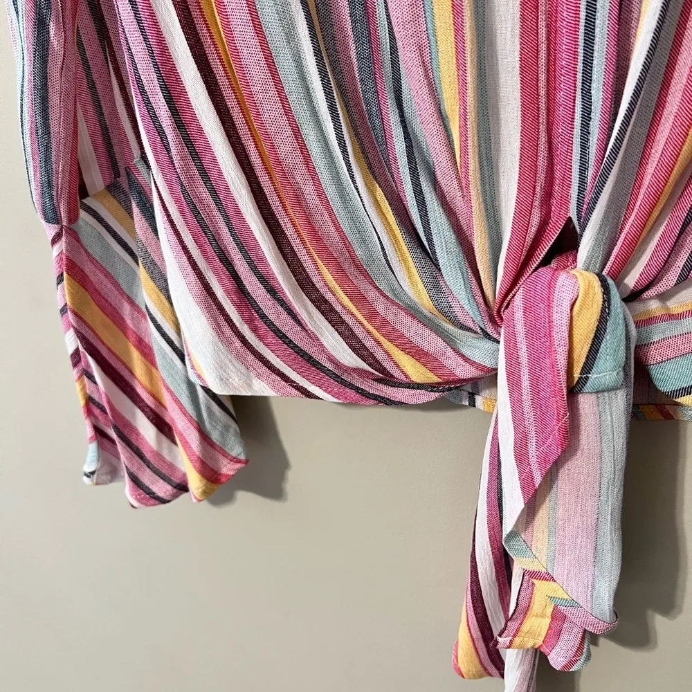 ENTRO size medium women’s striped v-neck tunic tie from bell sleeve pulllver top - Image 4